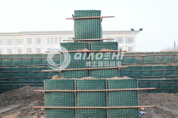 defence fence security wall military barrier _Qiaoshi barrie